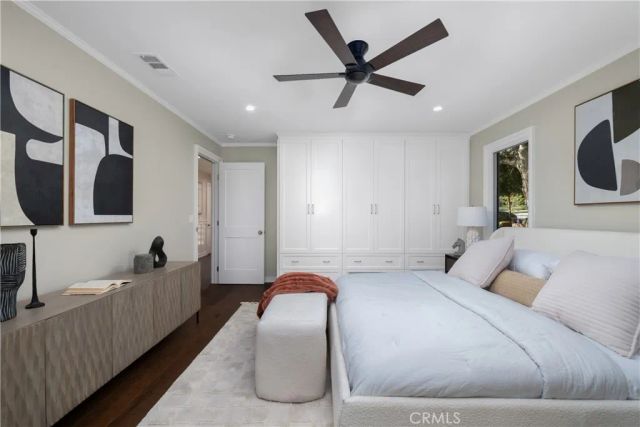 230 N Sunnyside Avenue, Sierra Madre, CA 91024