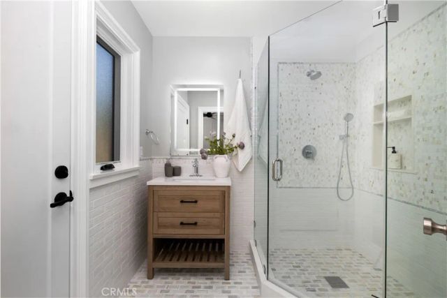 230 N Sunnyside Avenue, Sierra Madre, CA 91024