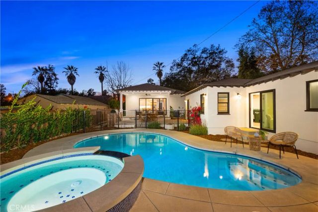 230 N Sunnyside Avenue, Sierra Madre, CA 91024