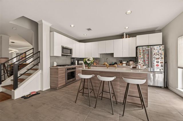 1317 Oneil Street, Houston, TX 77019