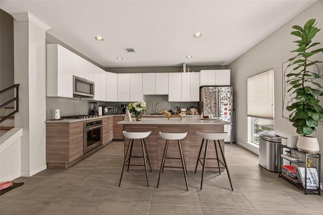 1317 Oneil Street, Houston, TX 77019