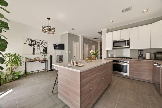 1317 Oneil Street, Houston, TX 77019