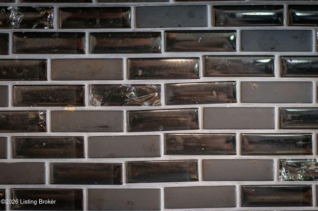 219 Magnolia Dr, Shepherdsville, KY 40165