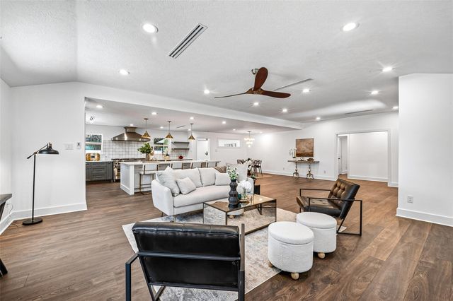 1338 Seaspray Court, Houston, TX 77008