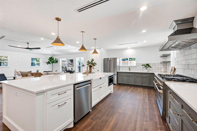 1338 Seaspray Court, Houston, TX 77008