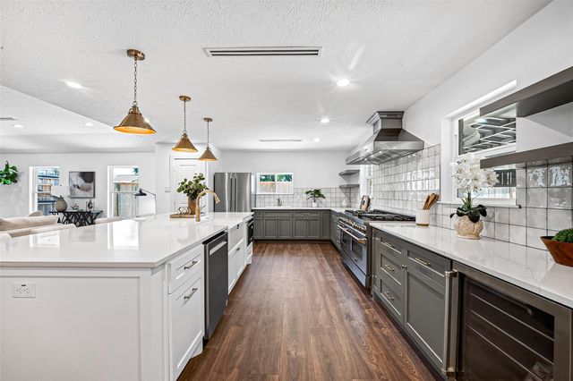 1338 Seaspray Court, Houston, TX 77008