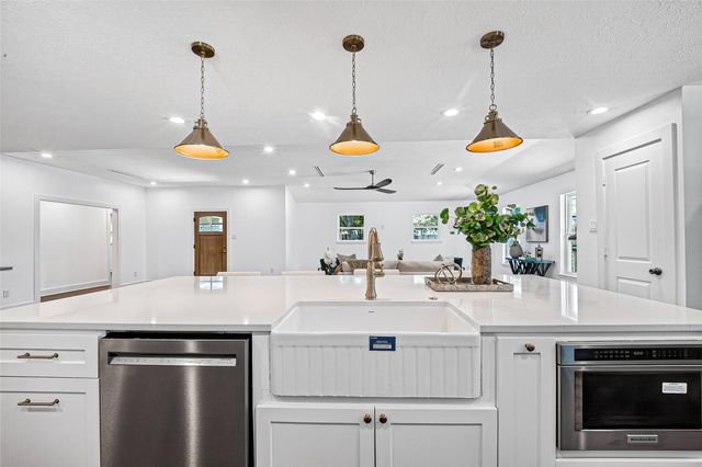1338 Seaspray Court, Houston, TX 77008