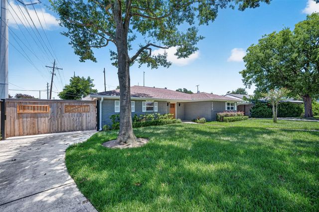 1338 Seaspray Court, Houston, TX 77008