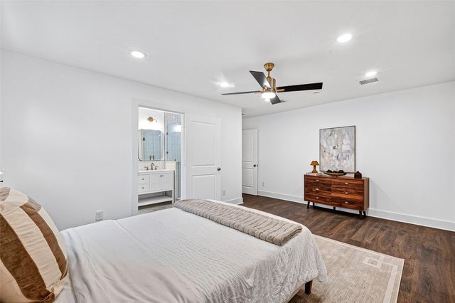 1338 Seaspray Court, Houston, TX 77008