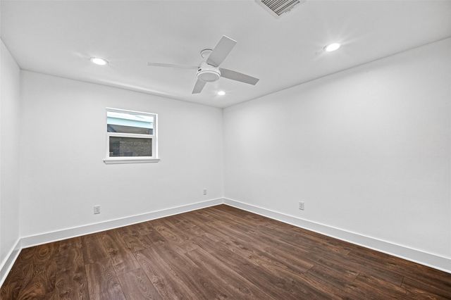 1338 Seaspray Court, Houston, TX 77008