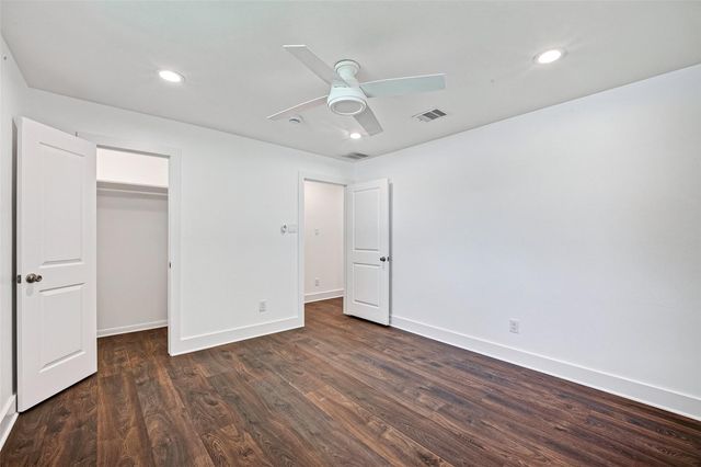 1338 Seaspray Court, Houston, TX 77008