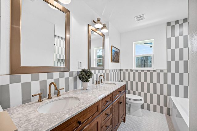 1338 Seaspray Court, Houston, TX 77008