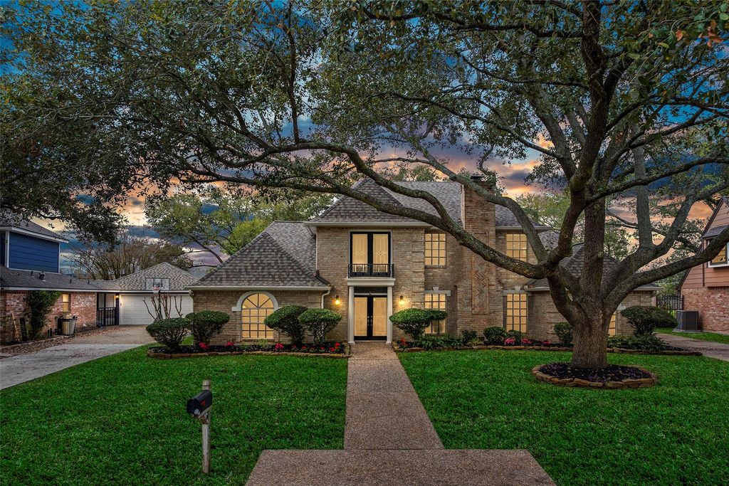 602 Ellingham Drive, Katy, TX 77450