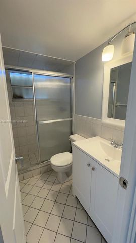 1421 NW 45th St 5, Deerfield Beach, FL 33064