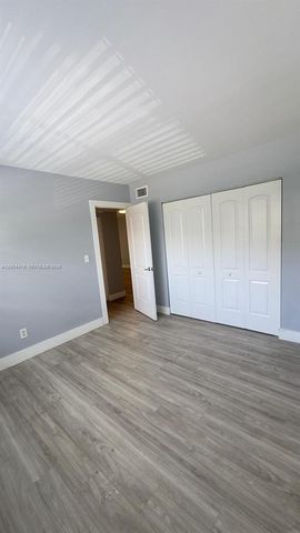 1421 NW 45th St 5, Deerfield Beach, FL 33064