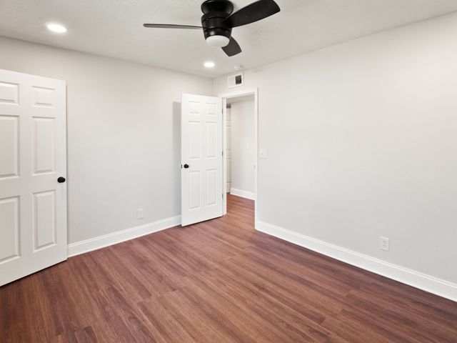 1401 Barberry Pl, Hopkinsville, KY 42240