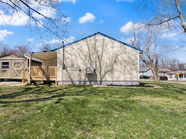 1401 Barberry Pl, Hopkinsville, KY 42240