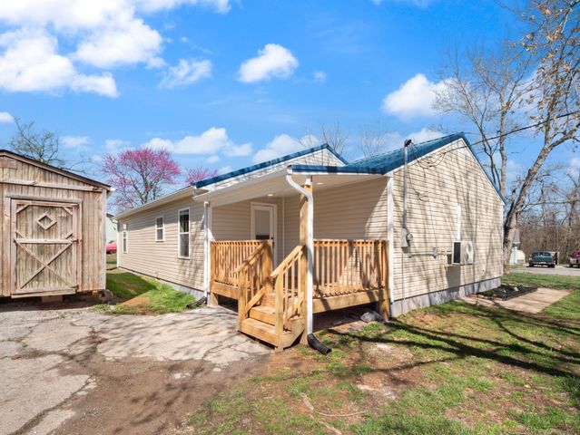 1401 Barberry Pl, Hopkinsville, KY 42240