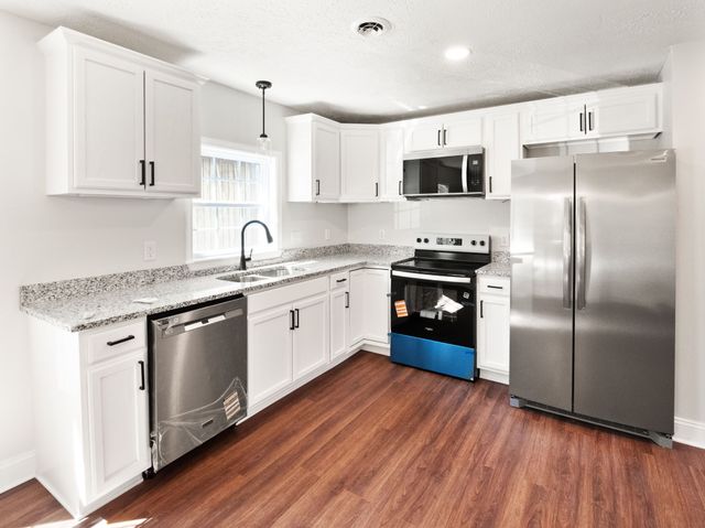 1401 Barberry Pl, Hopkinsville, KY 42240