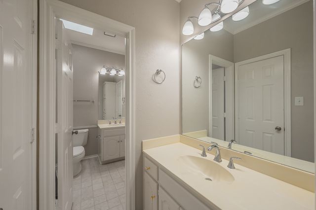 18512 Highland Creek Lane, Dallas, TX 75252