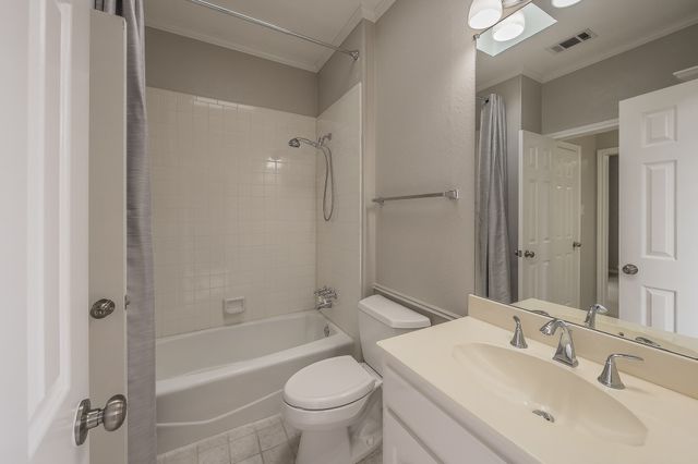 18512 Highland Creek Lane, Dallas, TX 75252