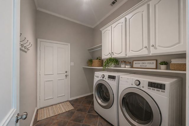 18512 Highland Creek Lane, Dallas, TX 75252