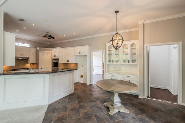 18512 Highland Creek Lane, Dallas, TX 75252