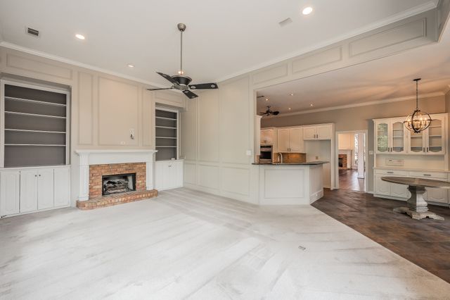 18512 Highland Creek Lane, Dallas, TX 75252