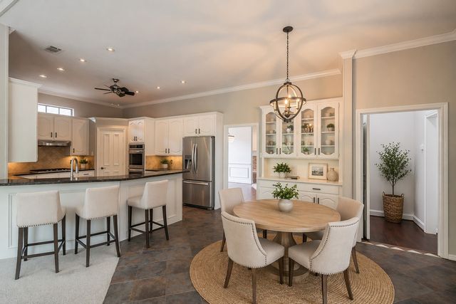 18512 Highland Creek Lane, Dallas, TX 75252