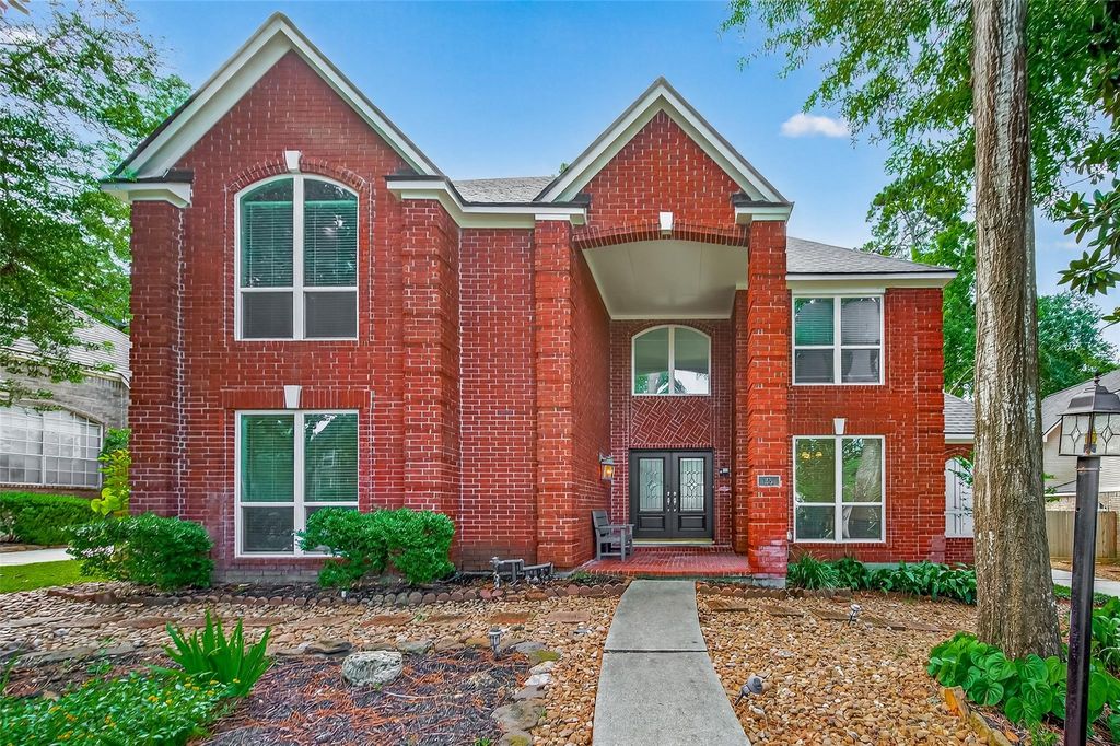 35 Outervale Place, The Woodlands, TX 77381
