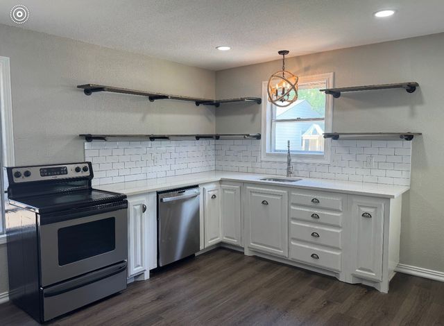 440 Rigsby Drive, Van Alstyne, TX 75495