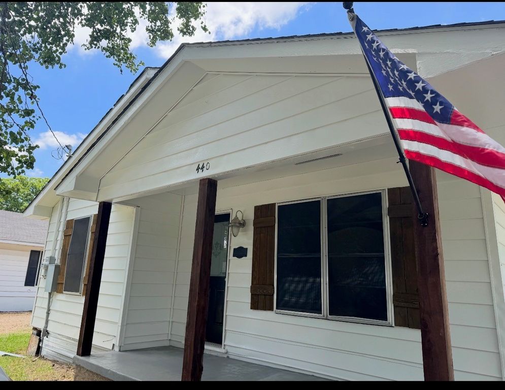 440 Rigsby Drive, Van Alstyne, TX 75495