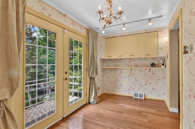 693 Orchard Ave, Bellevue, PA 15202