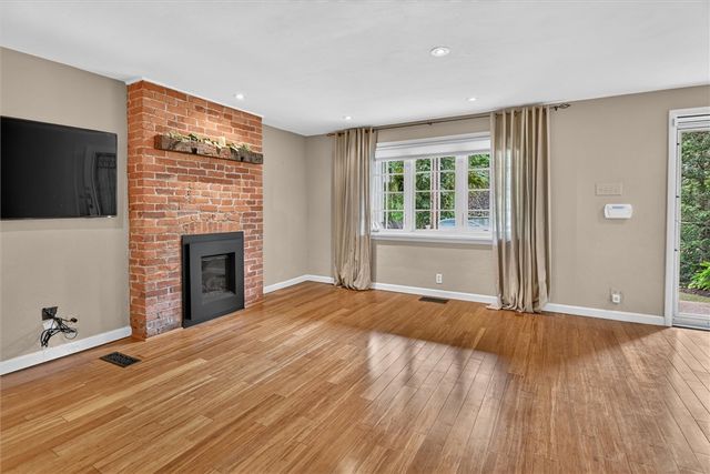 693 Orchard Ave, Bellevue, PA 15202