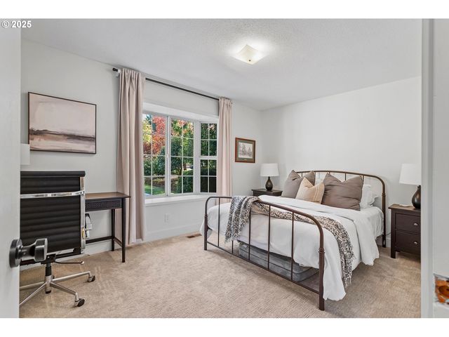 7565 Sw 82ND Ave, Portland, OR 97223