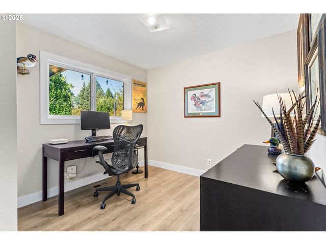 7565 Sw 82ND Ave, Portland, OR 97223