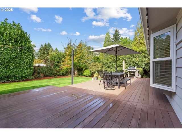 7565 Sw 82ND Ave, Portland, OR 97223
