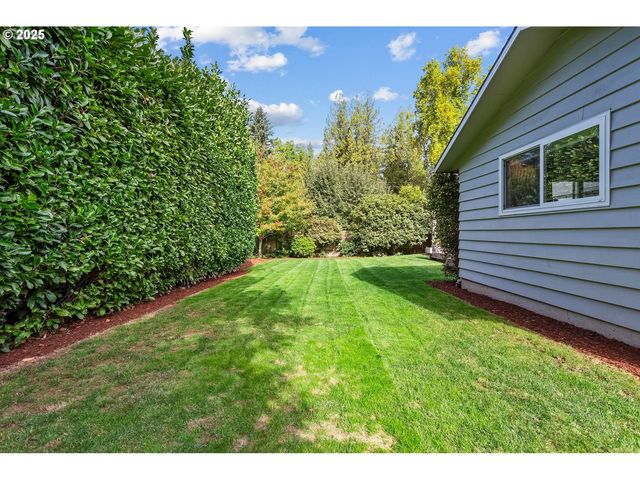 7565 Sw 82ND Ave, Portland, OR 97223