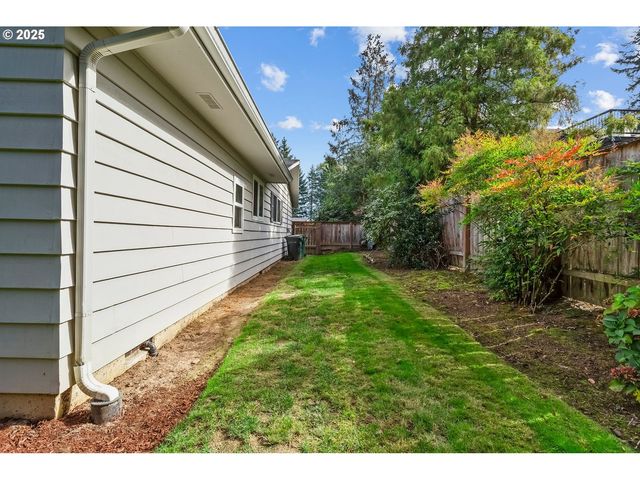 7565 Sw 82ND Ave, Portland, OR 97223
