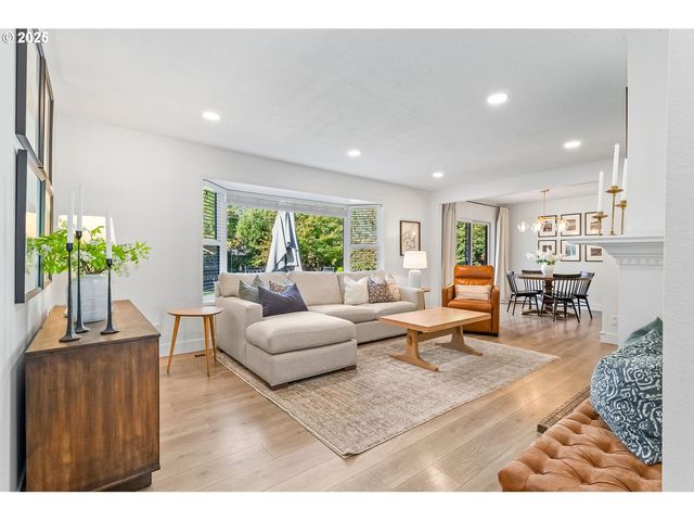 7565 Sw 82ND Ave, Portland, OR 97223