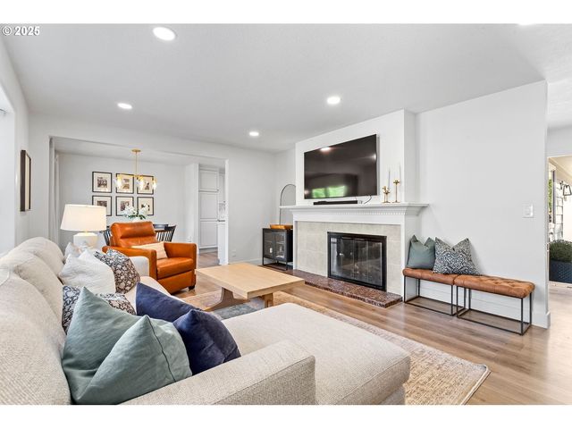 7565 Sw 82ND Ave, Portland, OR 97223