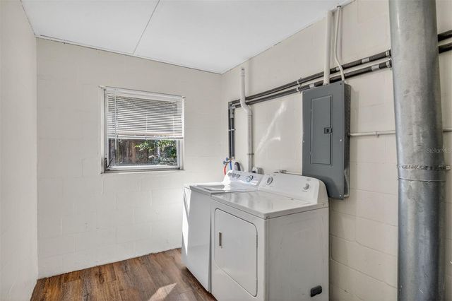 2200 NE 16TH TERRACE, Gainesville, FL 32609