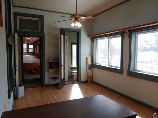 13869 S RD, Mayetta, KS 66509