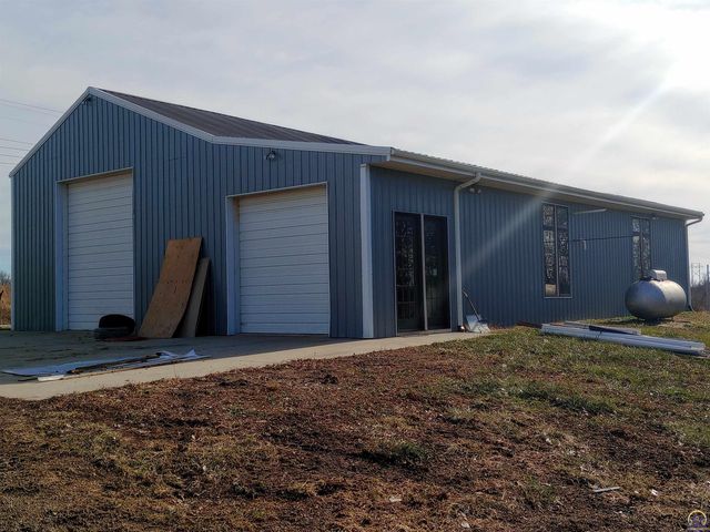 13869 S RD, Mayetta, KS 66509