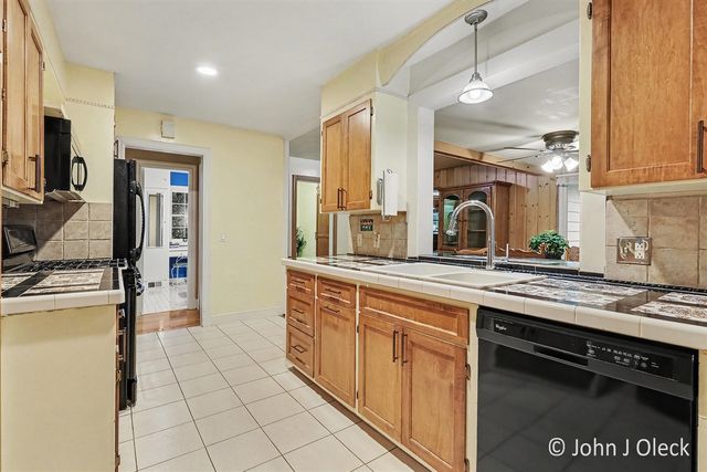 1930 Michigan Street, Grand Rapids, MI 49503