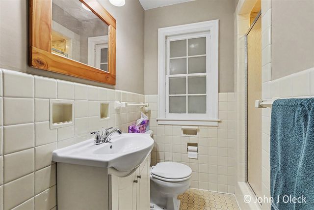 1930 Michigan Street, Grand Rapids, MI 49503