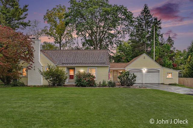 1930 Michigan Street, Grand Rapids, MI 49503