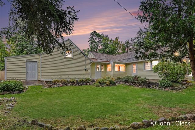 1930 Michigan Street, Grand Rapids, MI 49503