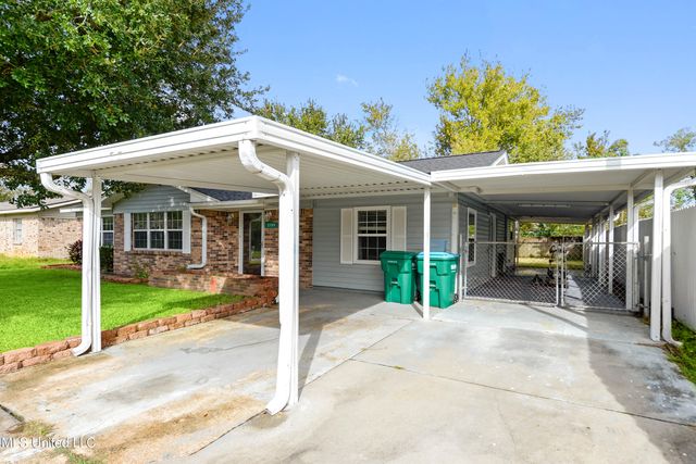 2709 E Angela Circle, Gulfport, MS 39503