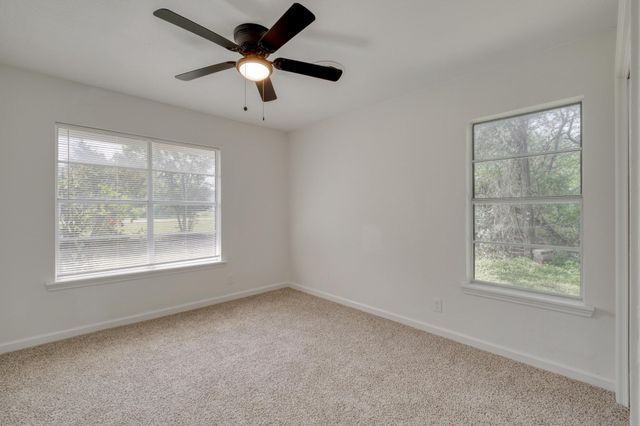 122 Blanket Flower DR, Bastrop, TX 78602